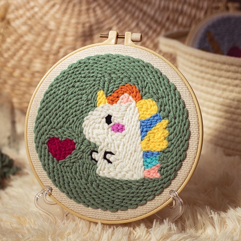 TRANH THÊU LEN HANDMADE VẢI POKE NGA PUNCHNEEDLE