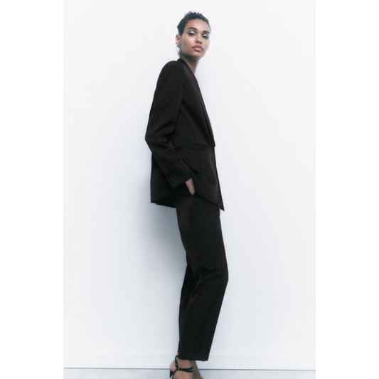 Order set blazer xuất dư ZARA của nữ Áo khoác blazer Tuxedo vải rũ bóng và quần vải rũ bóng có đai lưng cài khuy