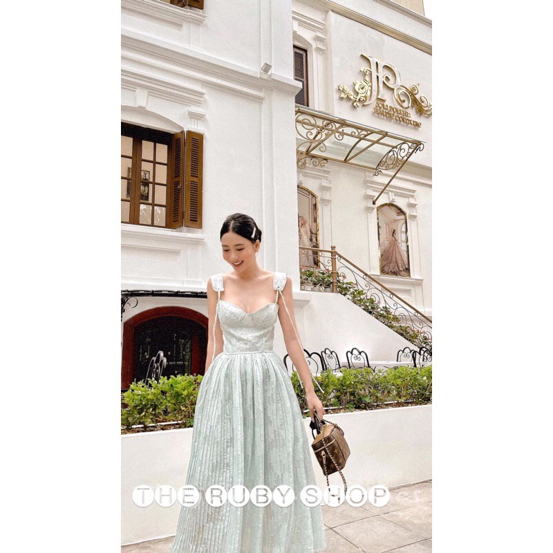 Đầm 2 dây dáng dài