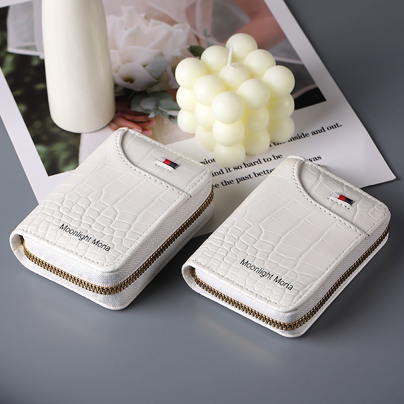 Ví Nam Châm Đựng Thẻ ID Đa Năng Tiện Dụng
