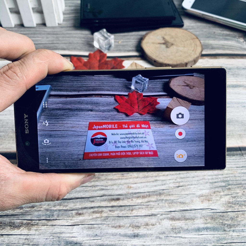 Điện Thoại Sony Z5 Chính Hãng LikeNew  -Thiết Kế Đẳng Cấp , Chip Lõi Tám, Ram 3GB
