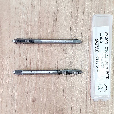 BỘ 2 CÂY VÍT TARO REN TRONG CẦM TAY SIZE M4