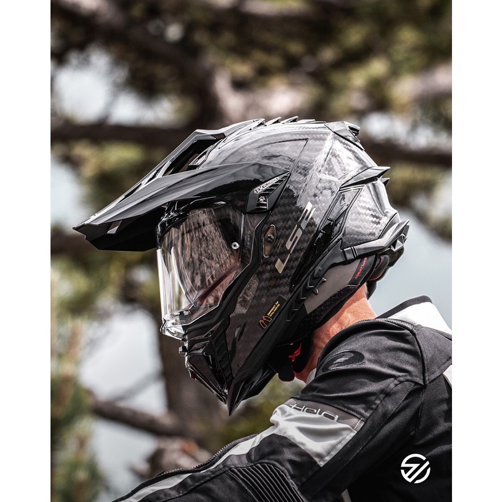 Mũ dual sport LS2 MX701 C EXPLORER CARBON GLOSS BLACK