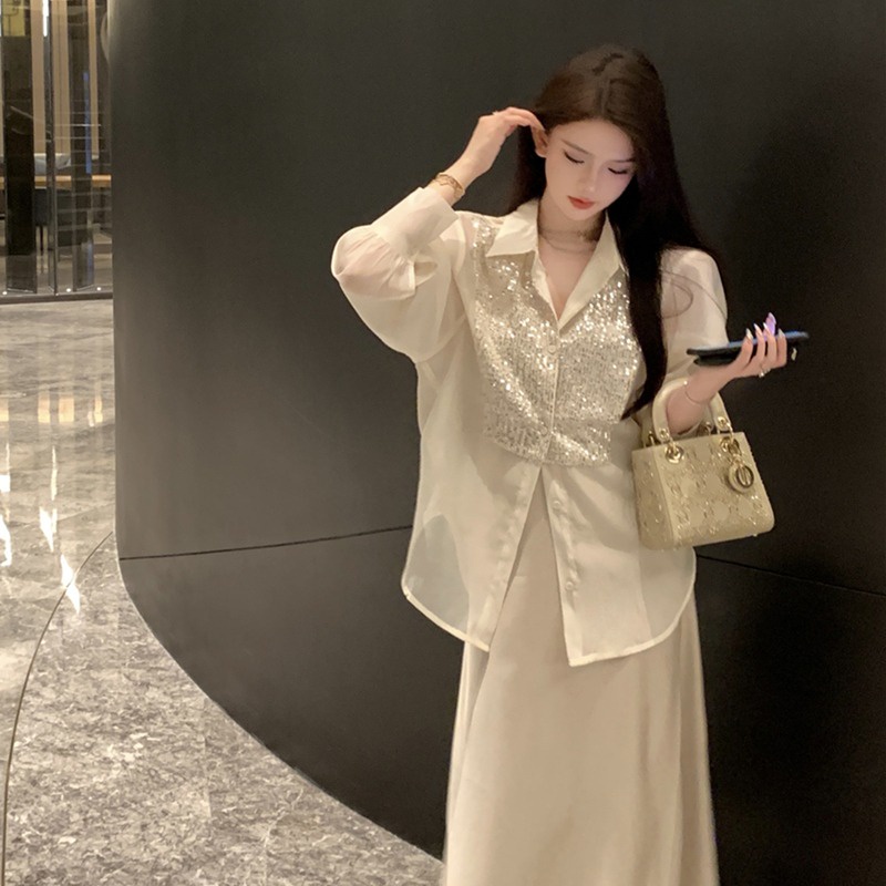 Jane Áo sơ mi voan giấy mỏng kết vảy kim tuyến sang trọng - chân váy satin suông Pastel