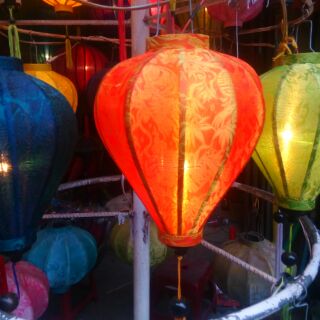 Cặp lồng đèn Hội An _dạng củ tỏi_size 30