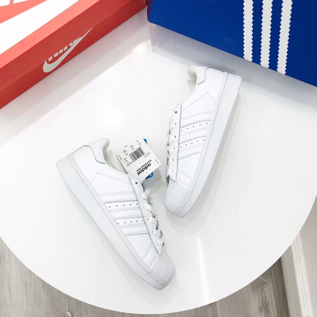 Giày thể thao xò