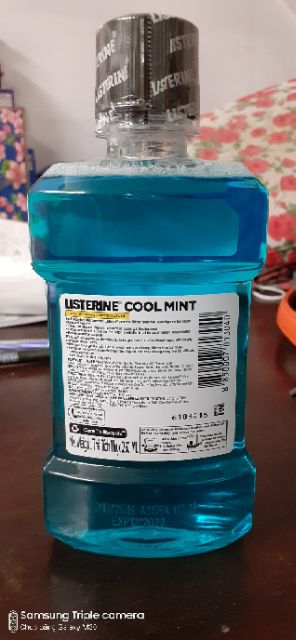 Nước súc miệng diệt khuẩn giữ hơi thở thơm mát ListerineCoolmint 250ml