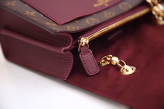 Túi xách nữ sang chảnh Lv