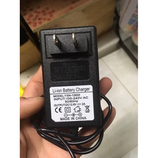 Pin Dewalt 12v