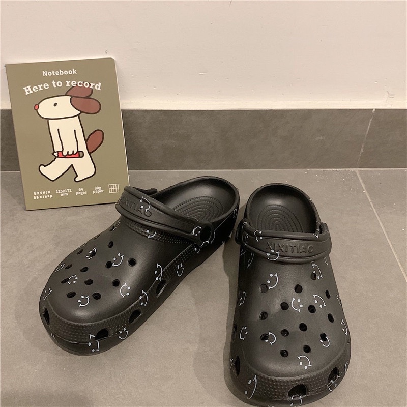 Sục Crocs Mặt Cười