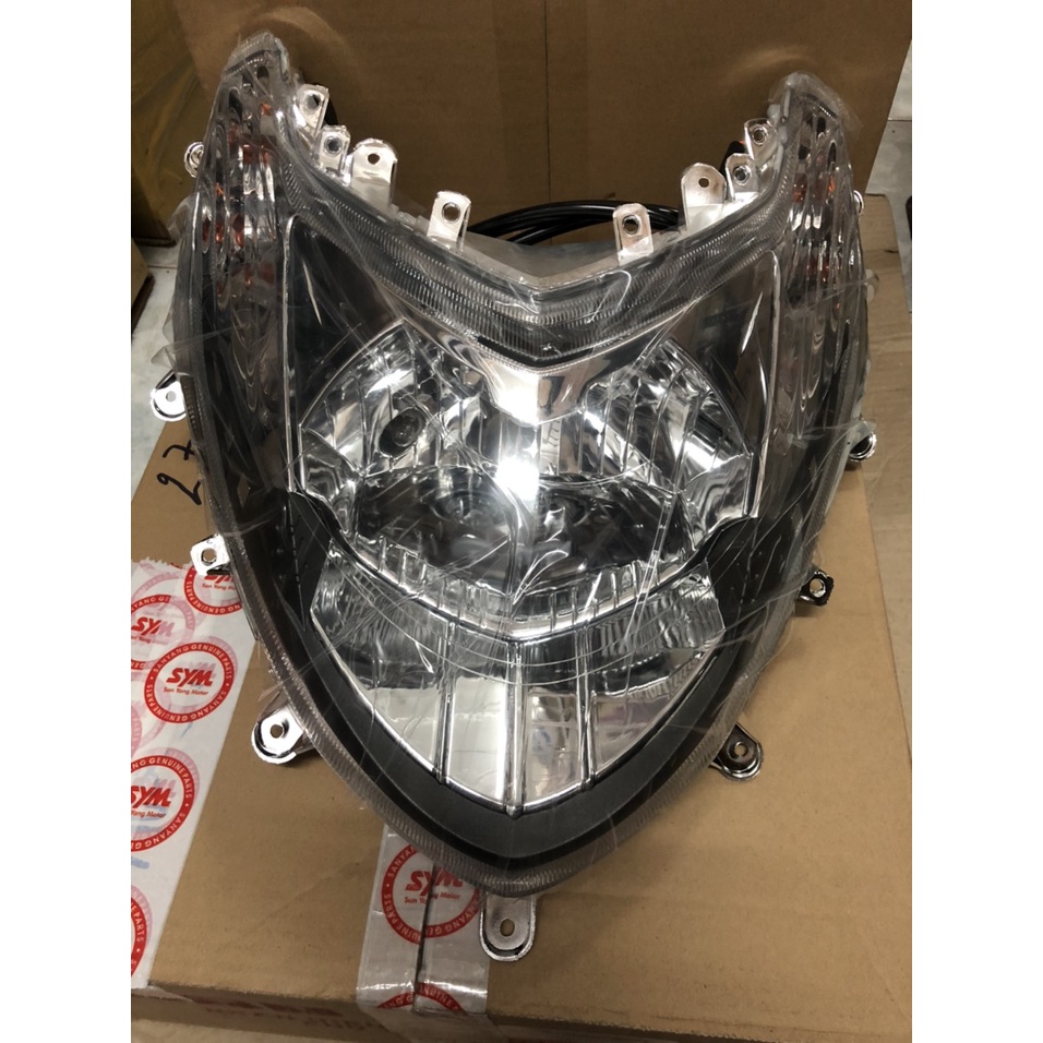 Đèn pha/ Bộ đèn trước xe Victoria 2009 mã VT3