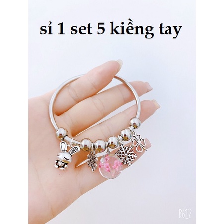 Sỉ 1 set 5 kiềng vòng tay HOA KHÔ ÉP THỦY TINH TRÒN
