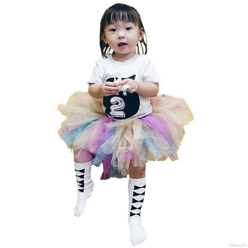 Áo thun màu trắng / đen in số cho bé