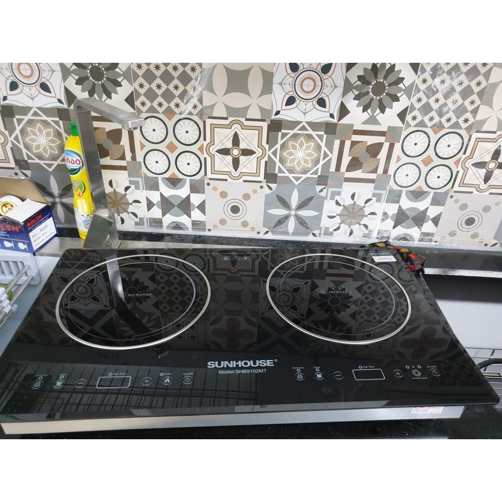 Bếp hồng ngoại đôi Sunhouse SHB9102MT  bảo hành tại nhà trên toàn quốc
