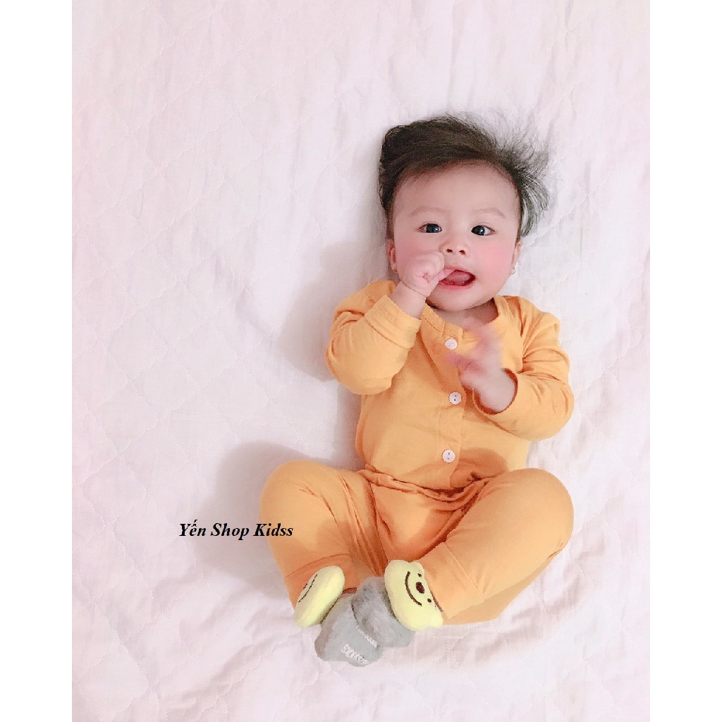 Bộ Dài Tay Cúc Giữa Đáp Đũng Chất Thun Lạnh Cho Bé ( 6-16kg) (SP001127 )