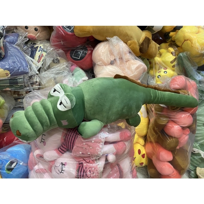 Gối ôm cá sấu mặt ngáo gấu bông ôm ngủ to dài MỚI