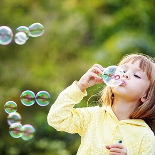 Cây thổi bong bóng xà phòng