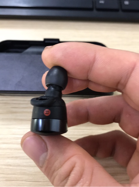 Tai nghe bluetooth chống ồn sony wf 1000x đã qua sử dụng màu đen