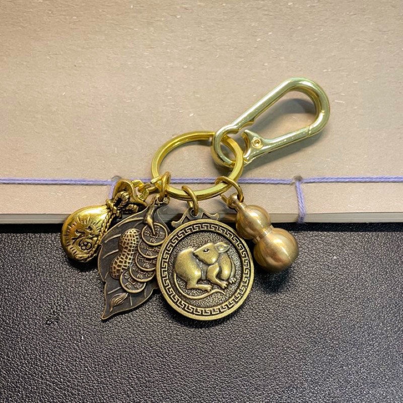 Móc Chìa Khóa Phong Thủy 12 Con Giáp Được Chì Chú Mang Lại Tài Lộc Phú Quý Cho Người Đeo