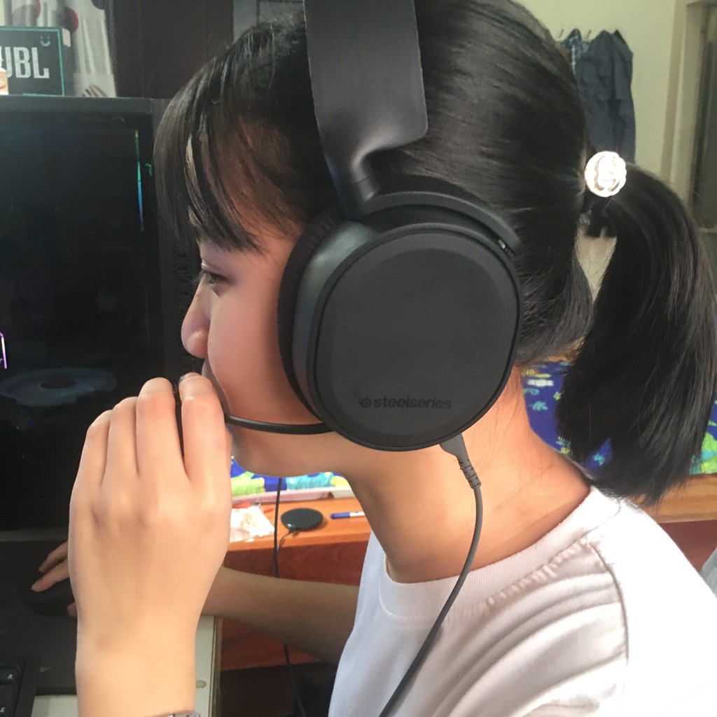 CHÍNH HÃNG - Tai nghe gaming có dây SteelSeries Arctis 3 không led likenew như mới có mic kèm theo không RGB