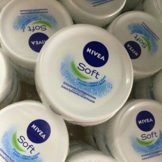 Kem dưỡng mềm da Nivea Shop ( Hàng chuẩn Đức )