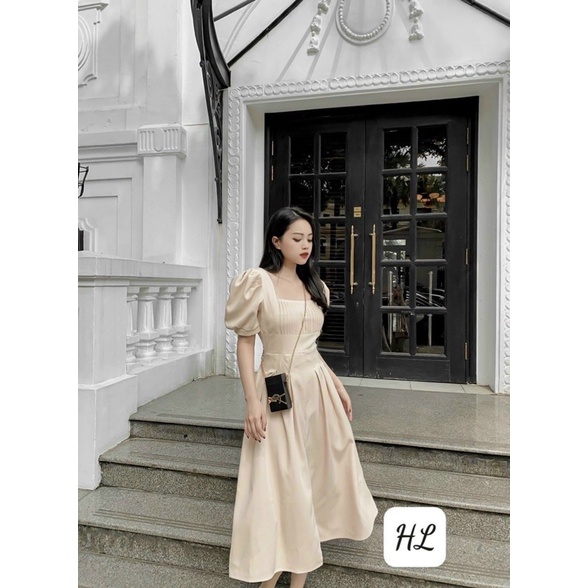 Váy xếp ly ngực