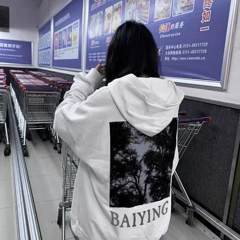 Áo hoodie nữ form rộng màu trắng họa tiết lưng áo, áo hoodie form rộng nữ thời trang quảng châu