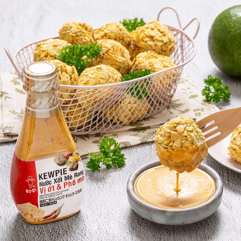 Nước Xốt Salad Dressing Mè Rang Kewpie Vị Ớt Và Phô Mai 210ml