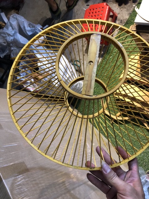 Đèn mây tre đan