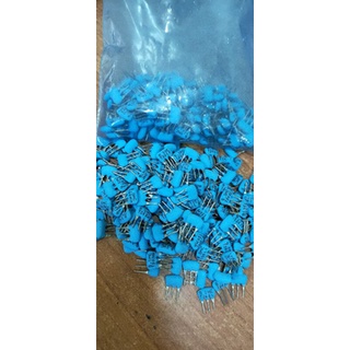 30 con thạch anh 8M 3 chân