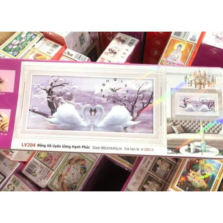 Tranh đính đá hồ thiên nga KT:90x45cm. Tranh đính đá chưa làm.