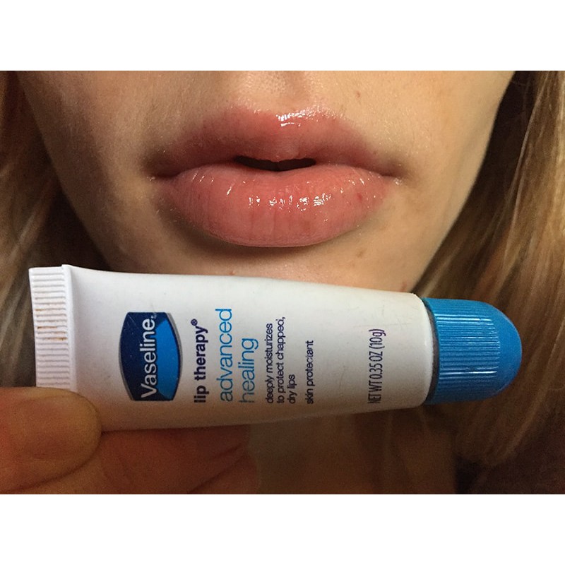 Dưỡng môi Vaseline Lip Therapy Advanced Healing 10g