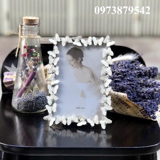Khung ảnh để bàn viền bướm trắng - trang trí tiệc cưới