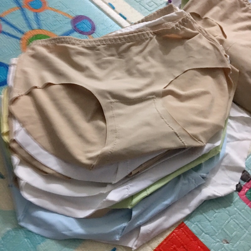 Thanh lý 5 quần lót su cạp may phom bé 28 -38kg