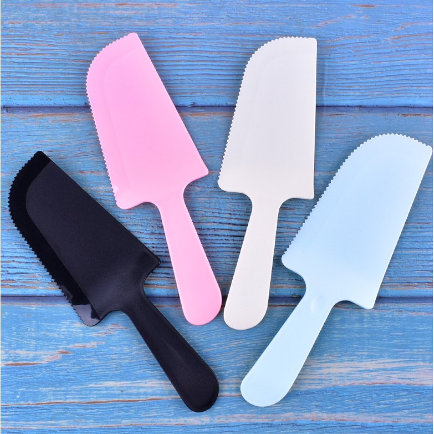 Dao Cắt Bánh Sinh Nhật Bằng Nhựa Dày Dùng Một Lần