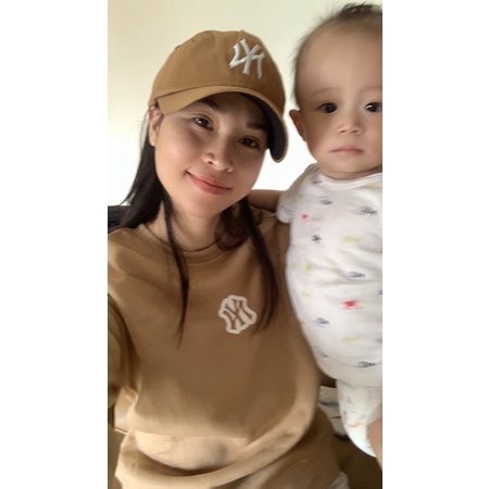 SET THỂ THAO MÀU NÂU TÂY KÈM MŨ THÊU HÀNG XUẤT KHẨU LOẠI 1