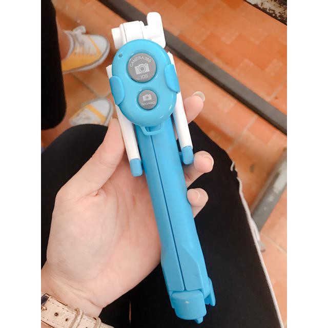 Tripod Mini Kiêm Gậy Tự Sướng Kèm Remote Bluetooth 3 in 1 | BigBuy360 - bigbuy360.vn