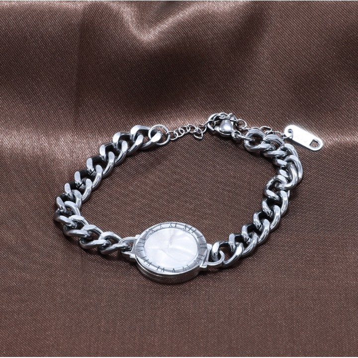 Lắc tay nữ titan kiểu xích số la mã màu trắng đẹp, không đen - Phong cách hiphop trẻ trung