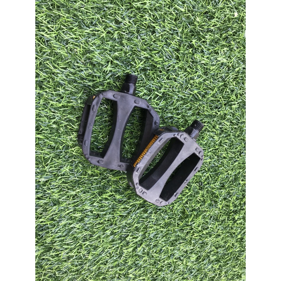 Đôi bàn đạp  xe đạp trẻ em hàng loại 1