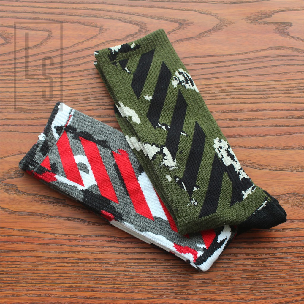 Tất vớ OFF WHITE rằn ri camo siêu cao cổ