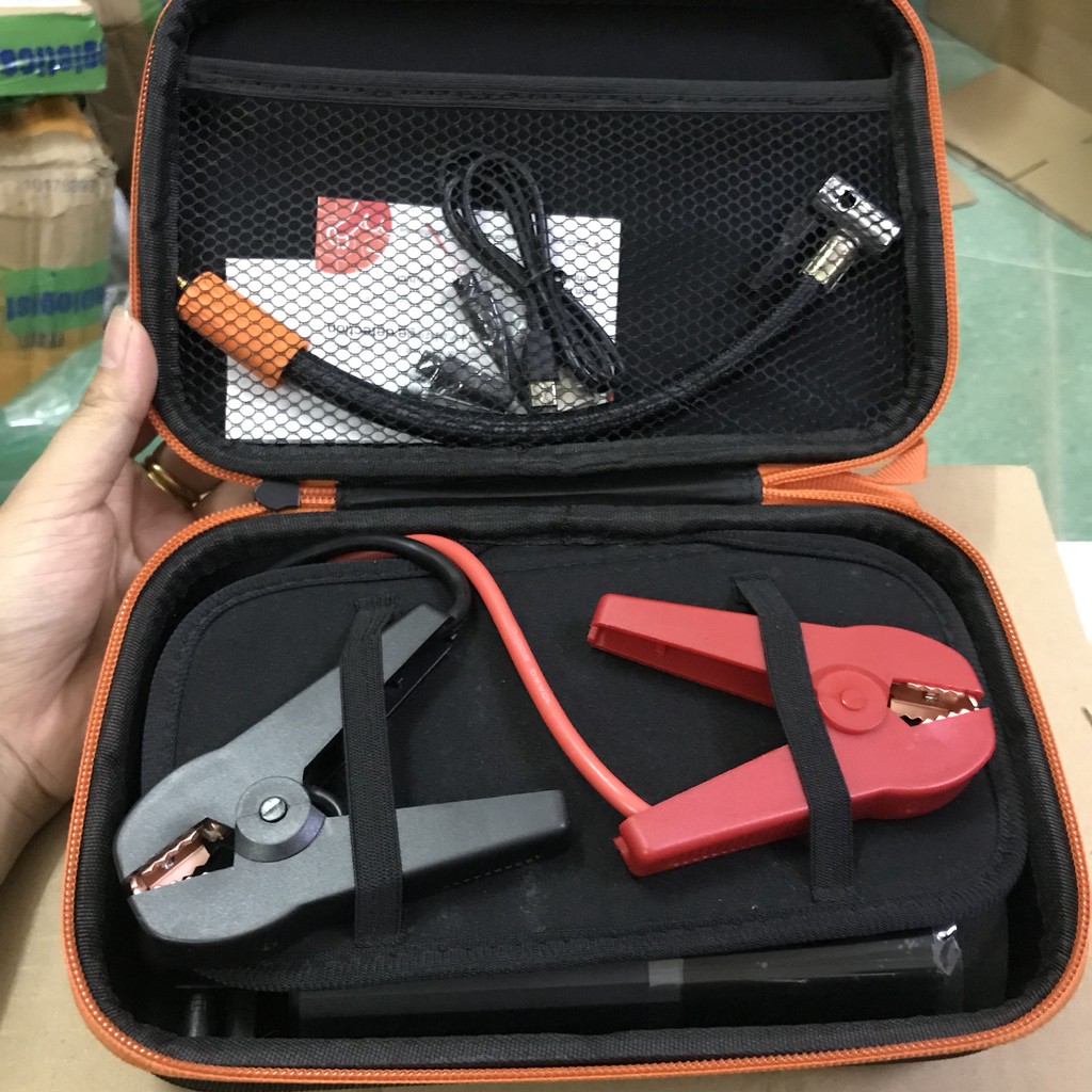 Bộ kích nổ kiêm bơm hơi và sạc dự phòng cho xe ô tô 12V - LC302 - Mia SHop