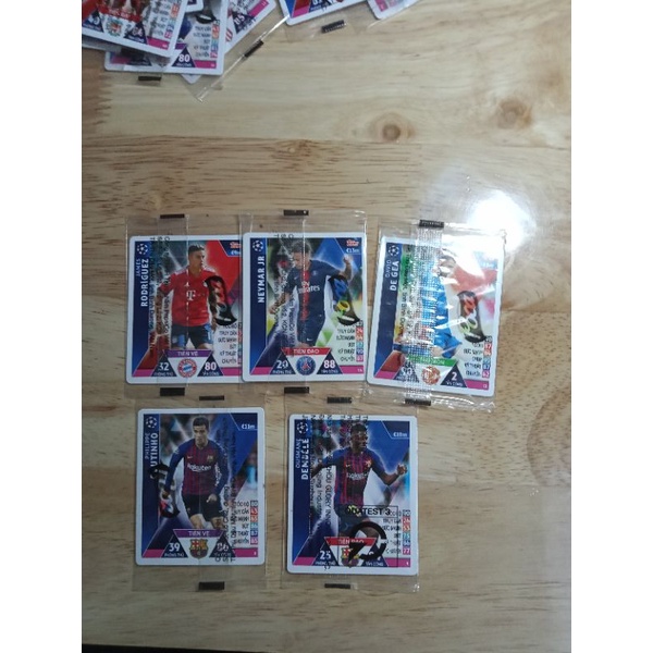 Thẻ Cầu Thủ Bóng Đá Match Attax Mùa 18-19 Còn Bọc