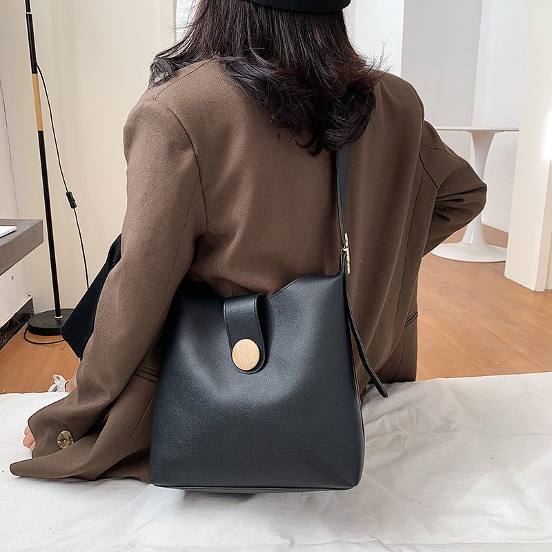 Túi Xách Cỡ Lớn Phong Cách Retro 2020 Cho Nữ | BigBuy360 - bigbuy360.vn