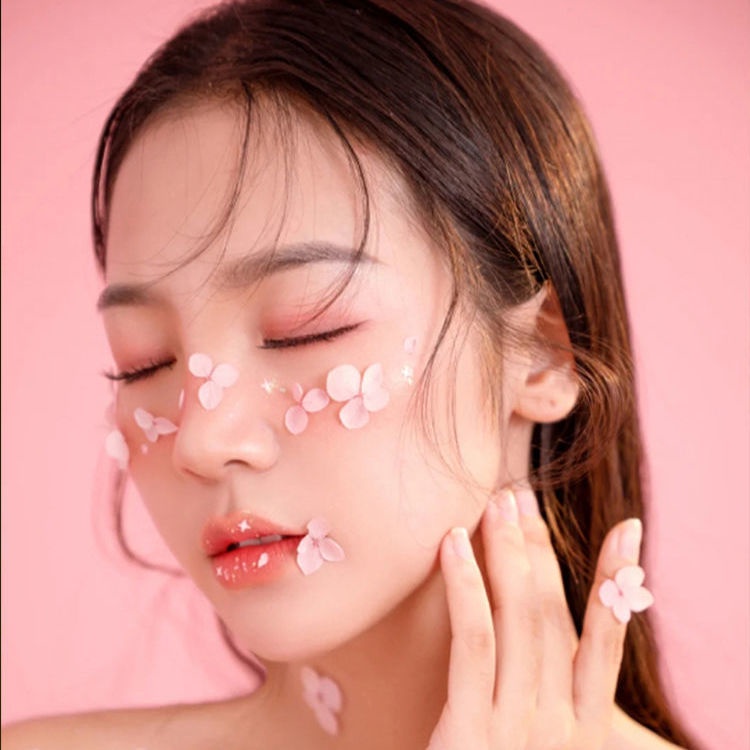 Miếng Dán Trang Trí Mặt Hình Cánh Bướm Độc Đáo