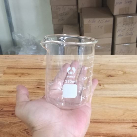 Cốc đong thủy tinh có chia vạch 250ml