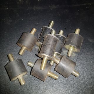 Chân cao su chống rung 2 đầu ốc M6 dùng cho máy phun thuốt hoặt độ chế tặng kèm ốc