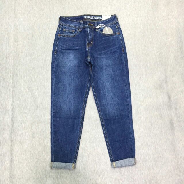 QUẦN JEANS NỬ PHOM BAGGY MỚI VỚI CHẤT THUN CO DÃN CỰC KÌ ĐẢ LUÔN Ạ BA MÀU THA HỒ CHỌN VÀ LỰA Ạ SHOP KHÔNG KÌM LÒNG NỔI Ạ