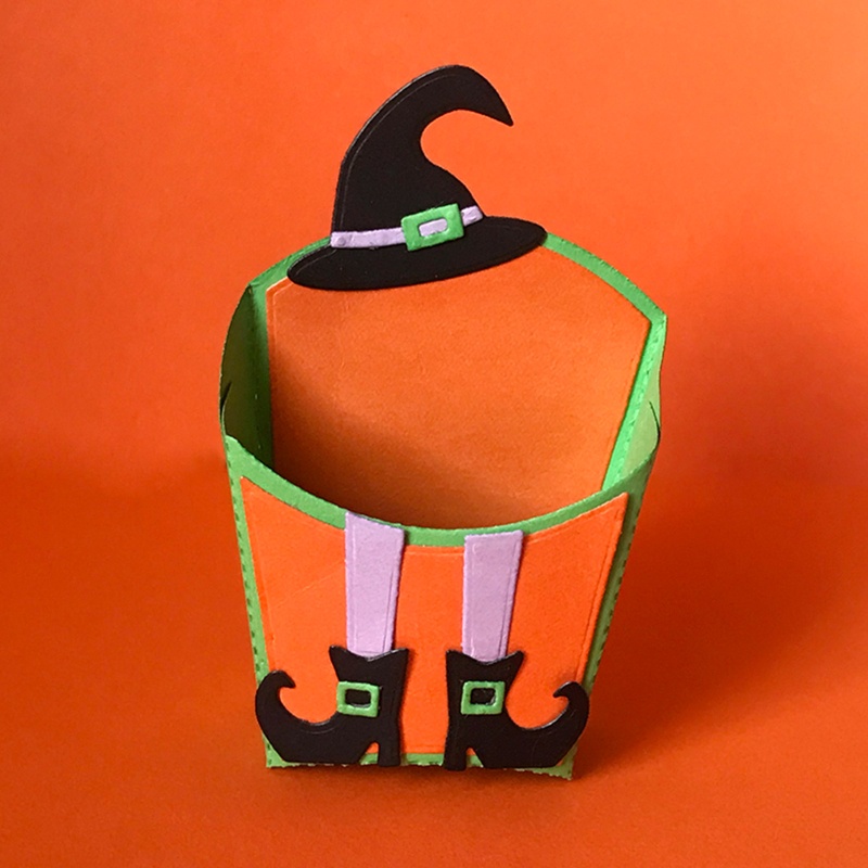 Khuôn Cắt Giấy Kim Loại Hình Giày Bốt Halloween