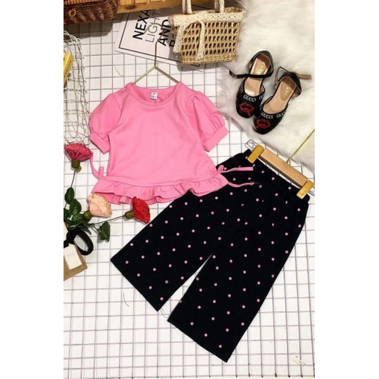 Bộ Bé Gái Cộc Tay Áo Croptop Quần Ống Suông