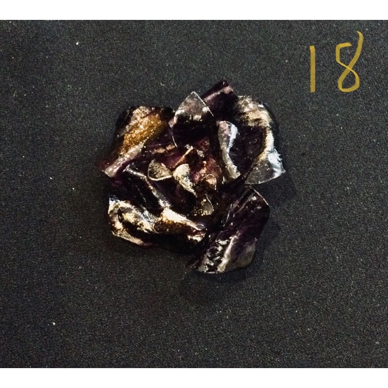 Cài áo nhựa đẹp